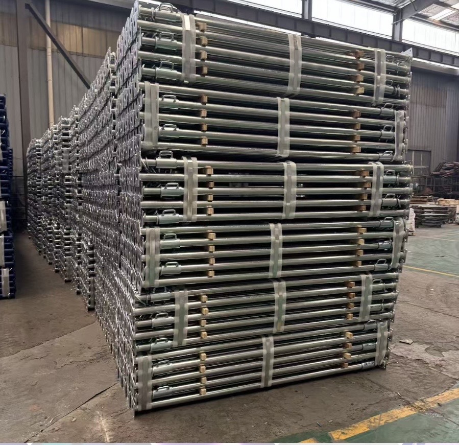 b8d097c8-c044-482f-abc8-597c028d5d1e_poteaux_en_acier_galvanisé_supports_de_chantier_poteaux_de_soutènement_stock_usine.jpg